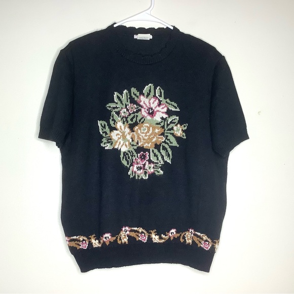 Cricket Lane Sweaters - < Vintage Cricket Lane Floral Embroidered Sweater Top >